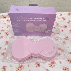 Hello Kitty Impressions Vanity Mini Led Bow Compact Mirror